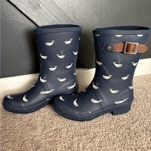 Chooka Whale Print Mid Navy Waterproof Rubber Rain Boots Size 6 Women’s